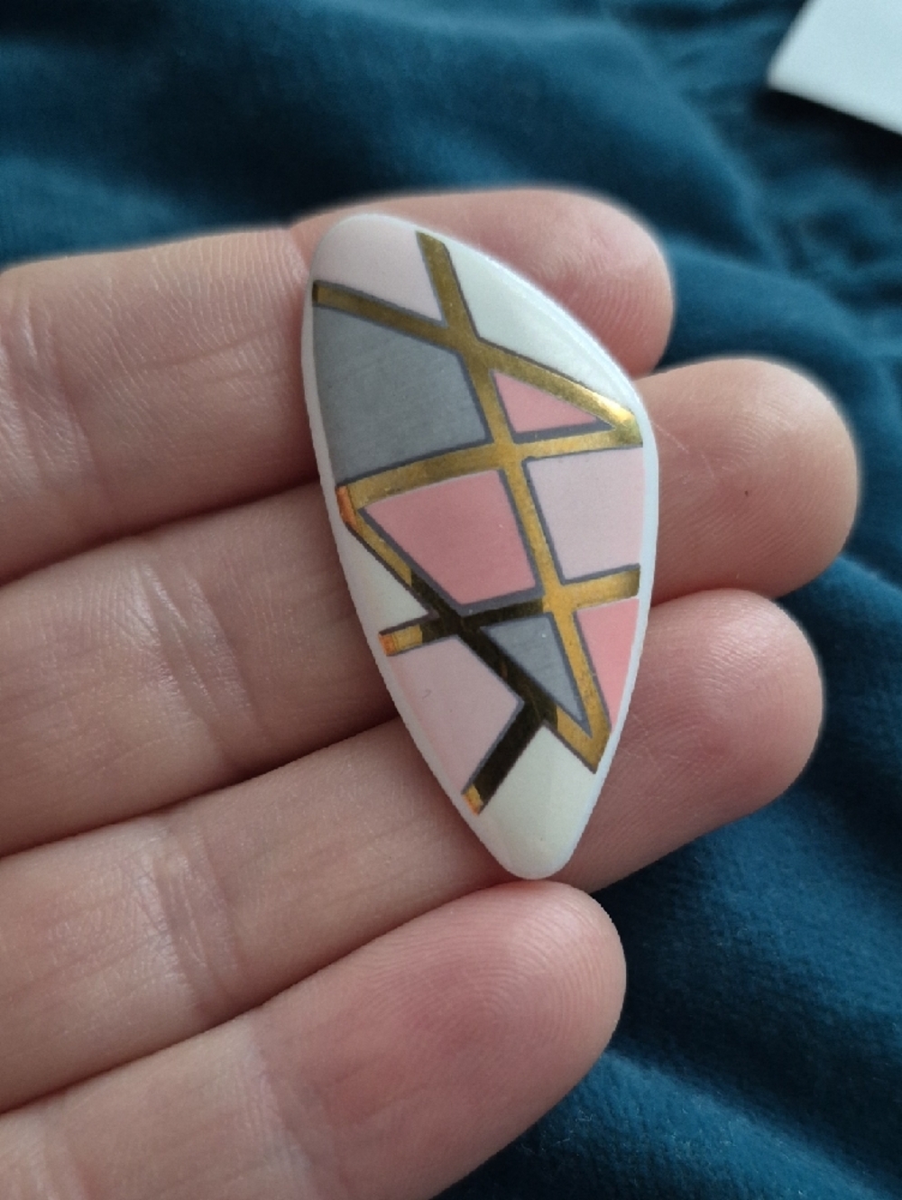 Totally Vintage 80s Geometric Pink Gray White Enamel Earrings with Gold Accents - Picture 4 of 5